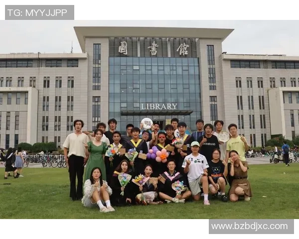 广州飞盘队的运营体系与战术解析:飞盘运动的创新与发展之路 广州飞盘队的运营体系与战术解析:飞盘运动的创新与发展之路