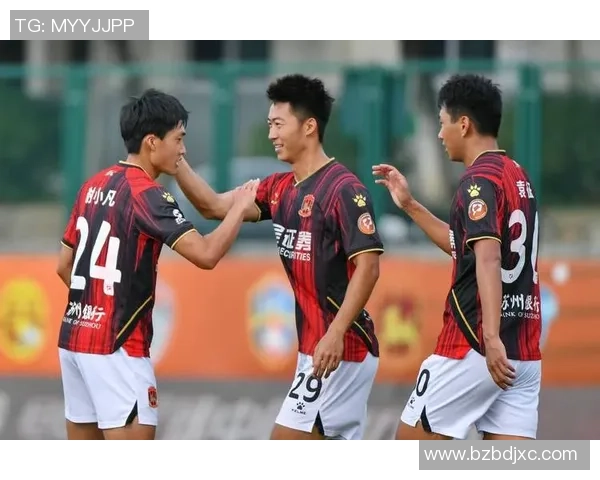 2018年新疆天山雪豹与武汉队的精彩对决回顾与分析 2018年新疆天山雪豹与武汉队的精彩对决回顾与分析